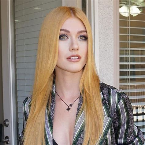 Kat McNamara (@kat.